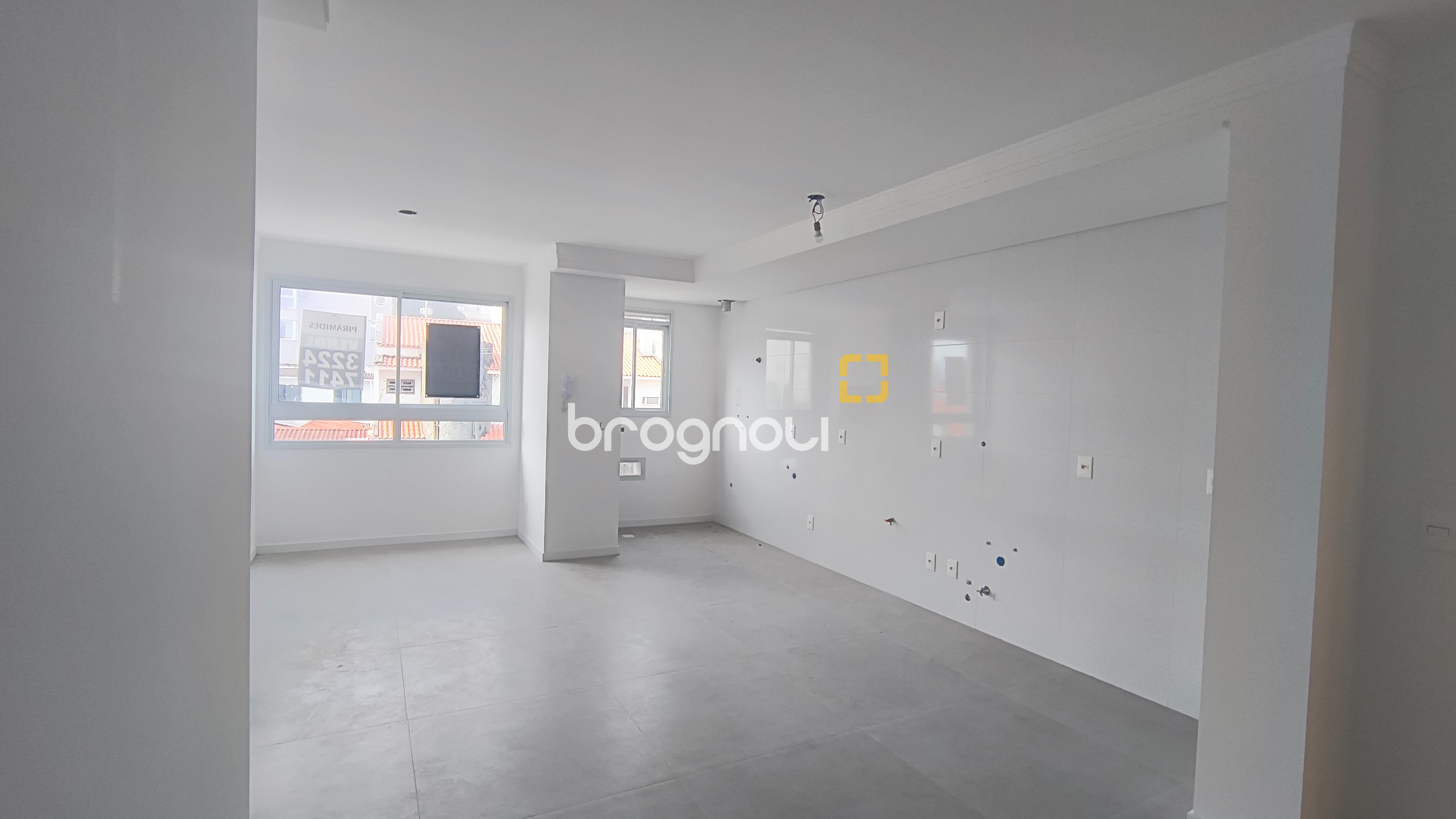 Apartamento com 64m², 2 quartos (sendo 1 suíte), 1 garagem, no bairro Coqueiros em Florianópolis
