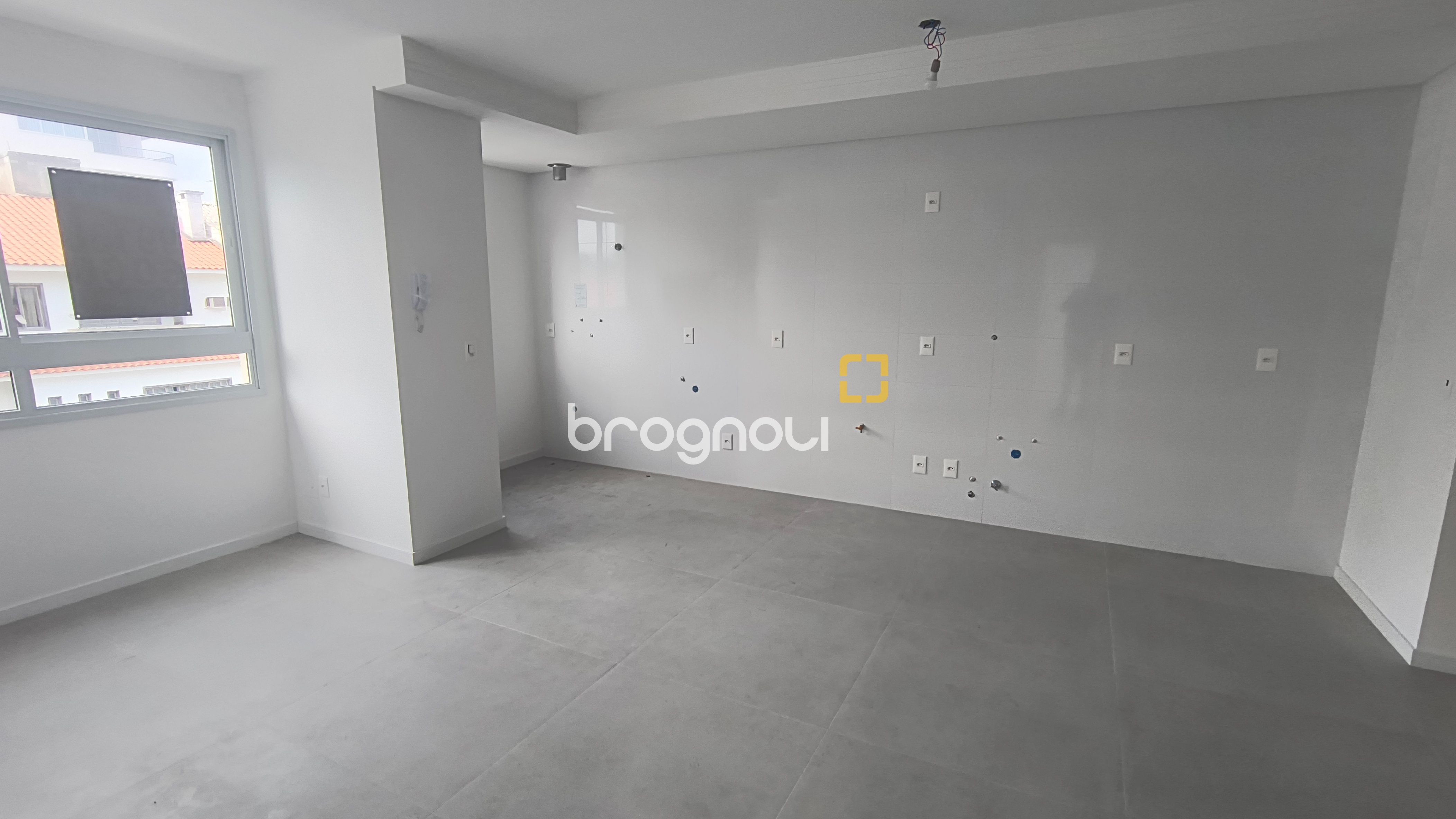 Apartamento com 64m², 2 quartos (sendo 1 suíte), 1 garagem, no bairro Coqueiros em Florianópolis