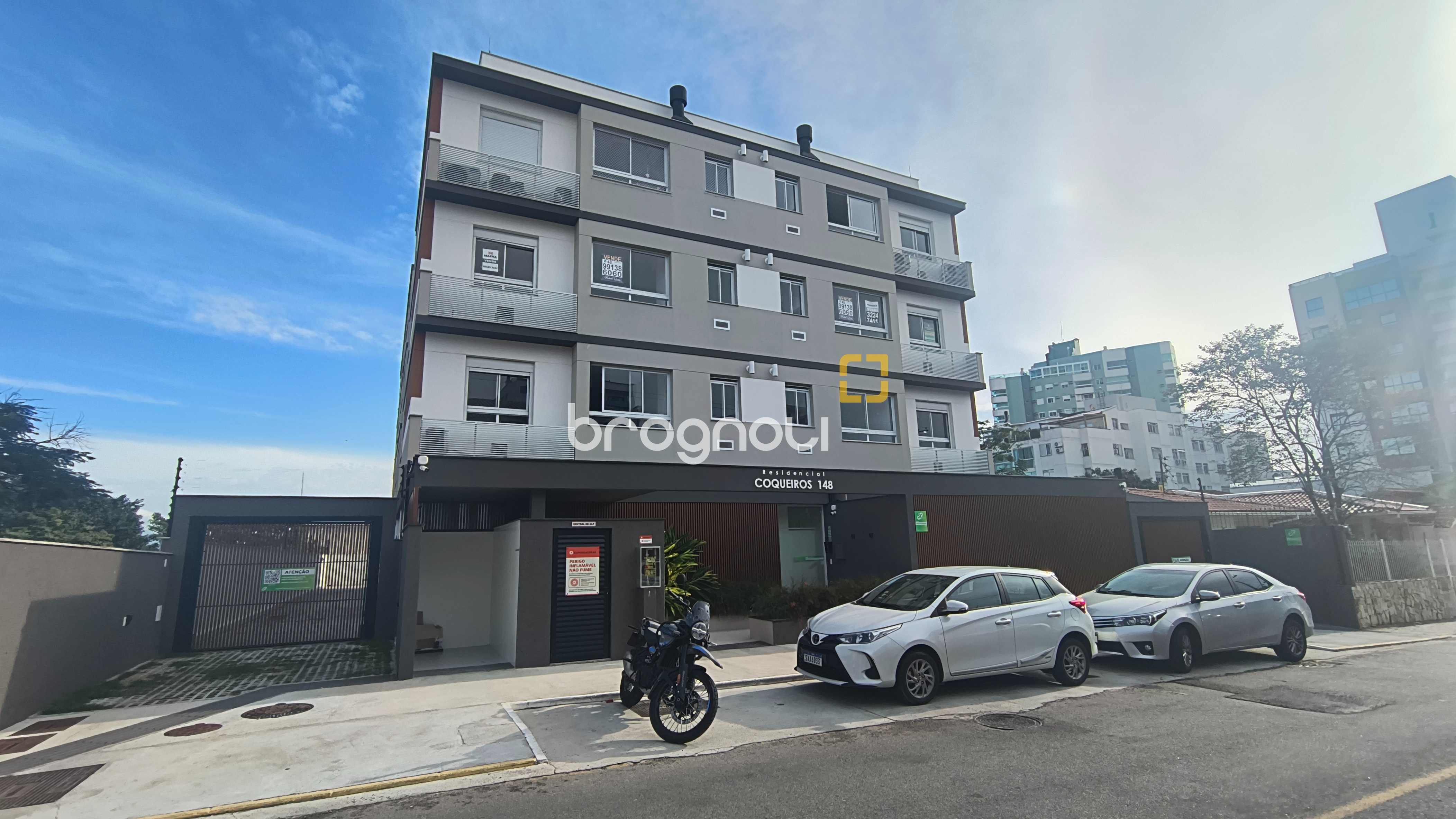Apartamento com 64m², 2 quartos (sendo 1 suíte), 1 garagem, no bairro Coqueiros em Florianópolis