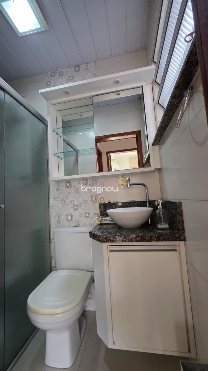 Apartamento com 64m², 3 quartos (sendo 1 suíte), 1 garagem, no bairro Centro em Florianópolis