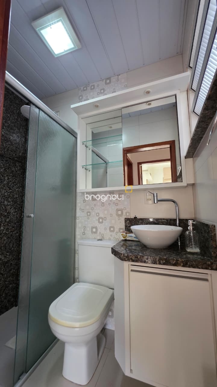 Apartamento com 64m², 3 quartos (sendo 1 suíte), 1 garagem, no bairro Centro em Florianópolis