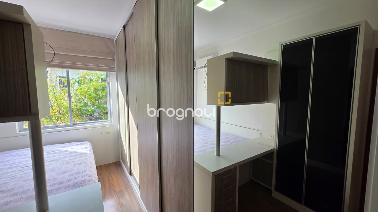 Apartamento com 64m², 3 quartos (sendo 1 suíte), 1 garagem, no bairro Centro em Florianópolis