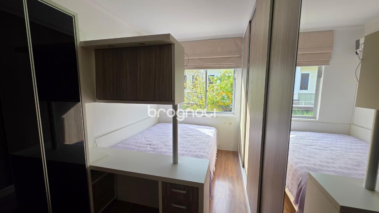 Apartamento com 64m², 3 quartos (sendo 1 suíte), 1 garagem, no bairro Centro em Florianópolis