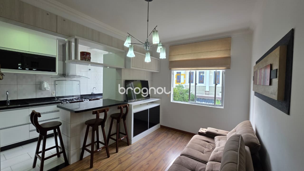 Apartamento com 64m², 3 quartos (sendo 1 suíte), 1 garagem, no bairro Centro em Florianópolis
