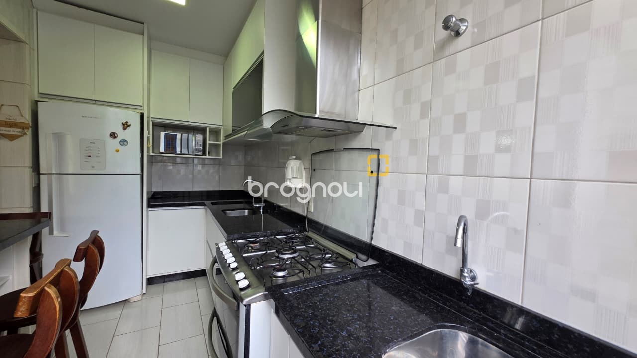 Apartamento com 64m², 3 quartos (sendo 1 suíte), 1 garagem, no bairro Centro em Florianópolis
