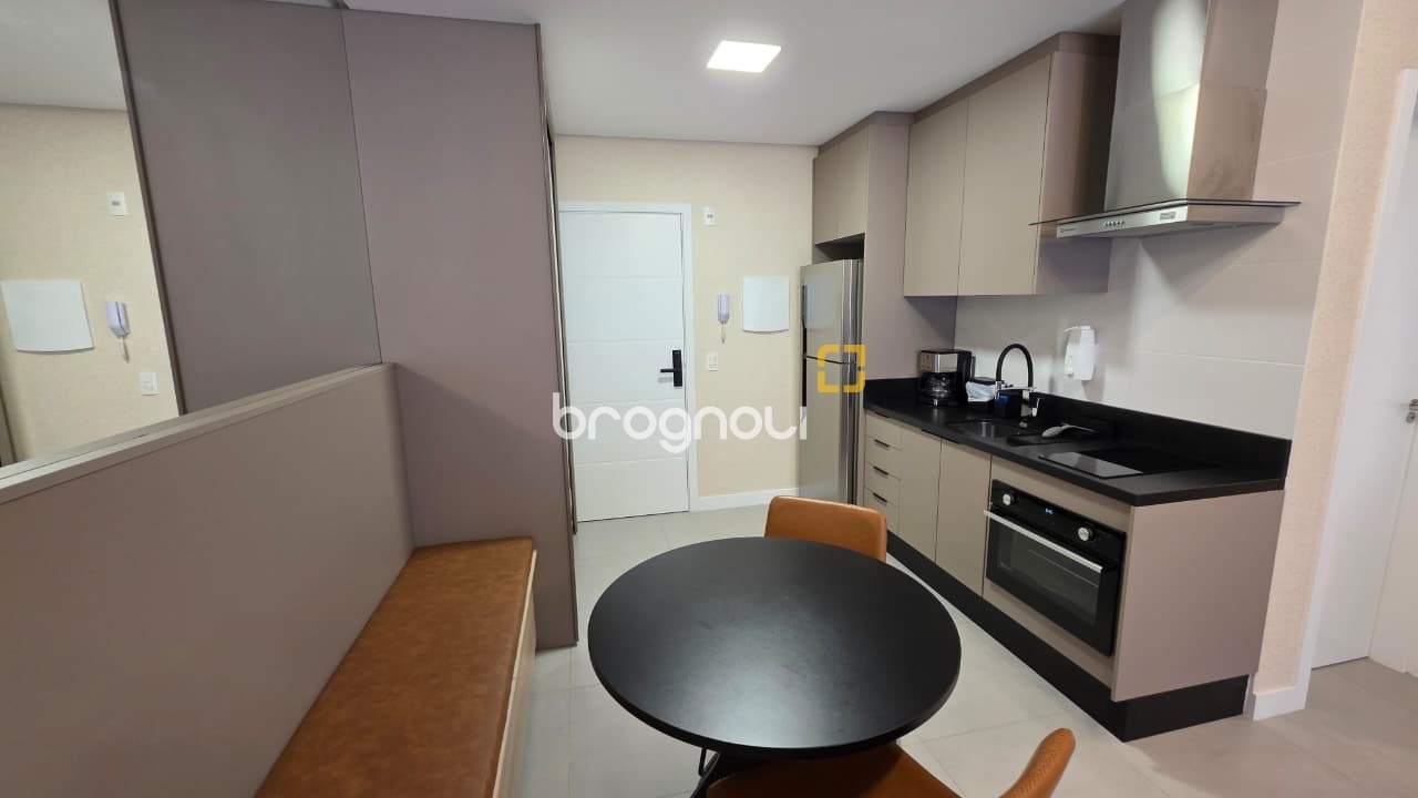 Studio com 31m², 1 quarto, 1 garagem, no bairro Centro em Florianópolis