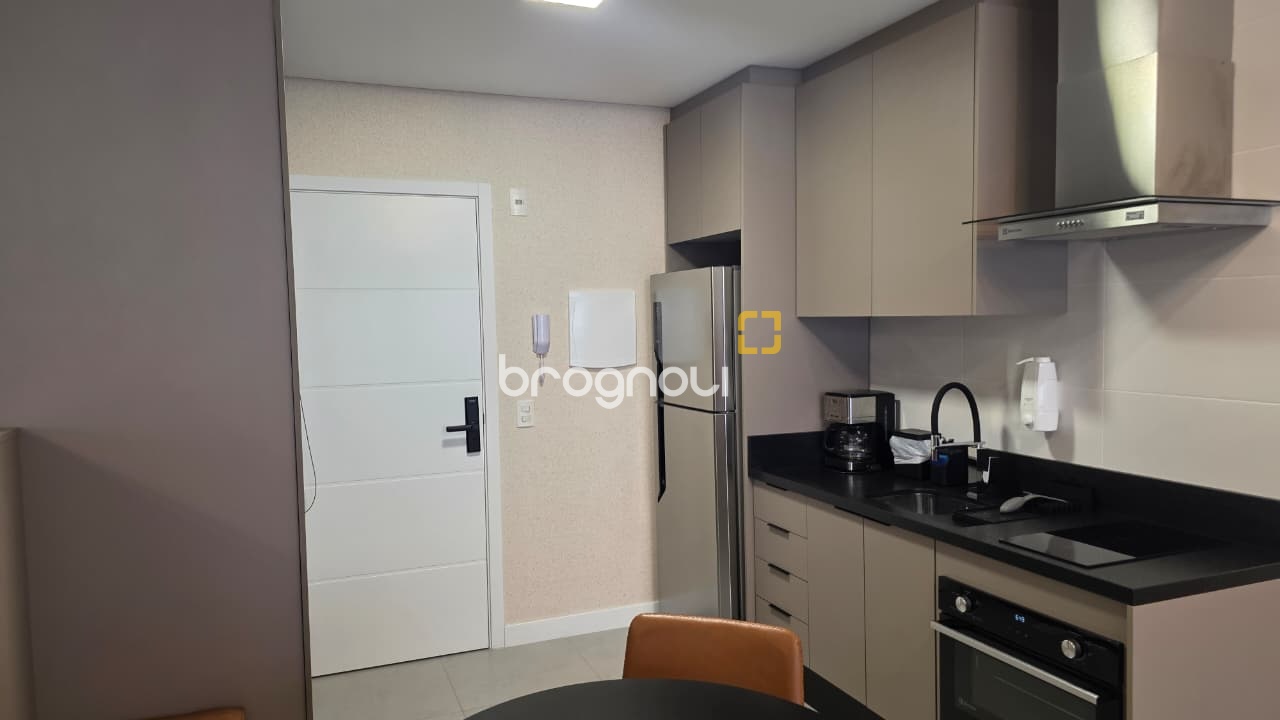 Studio com 31m², 1 quarto, 1 garagem, no bairro Centro em Florianópolis
