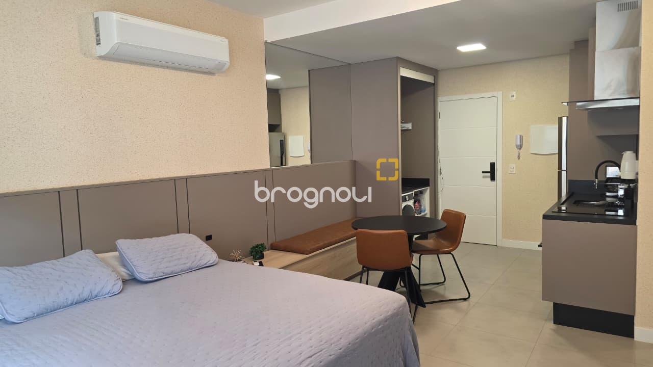 Studio com 31m², 1 quarto, 1 garagem, no bairro Centro em Florianópolis