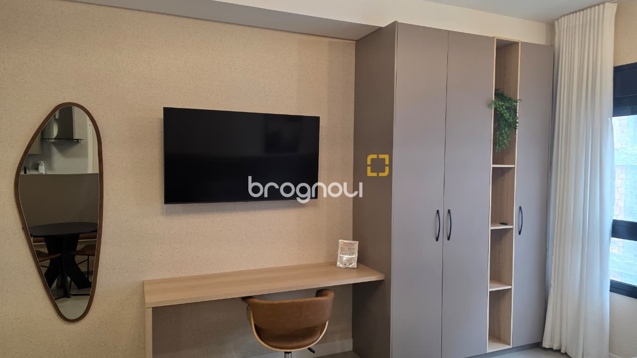 Studio com 31m², 1 quarto, 1 garagem, no bairro Centro em Florianópolis