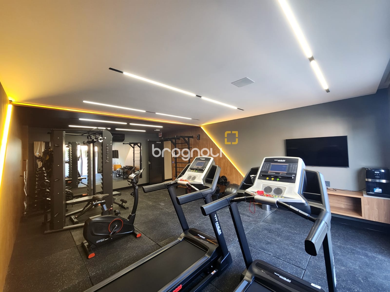 Studio com 31m², 1 quarto, 1 garagem, no bairro Centro em Florianópolis