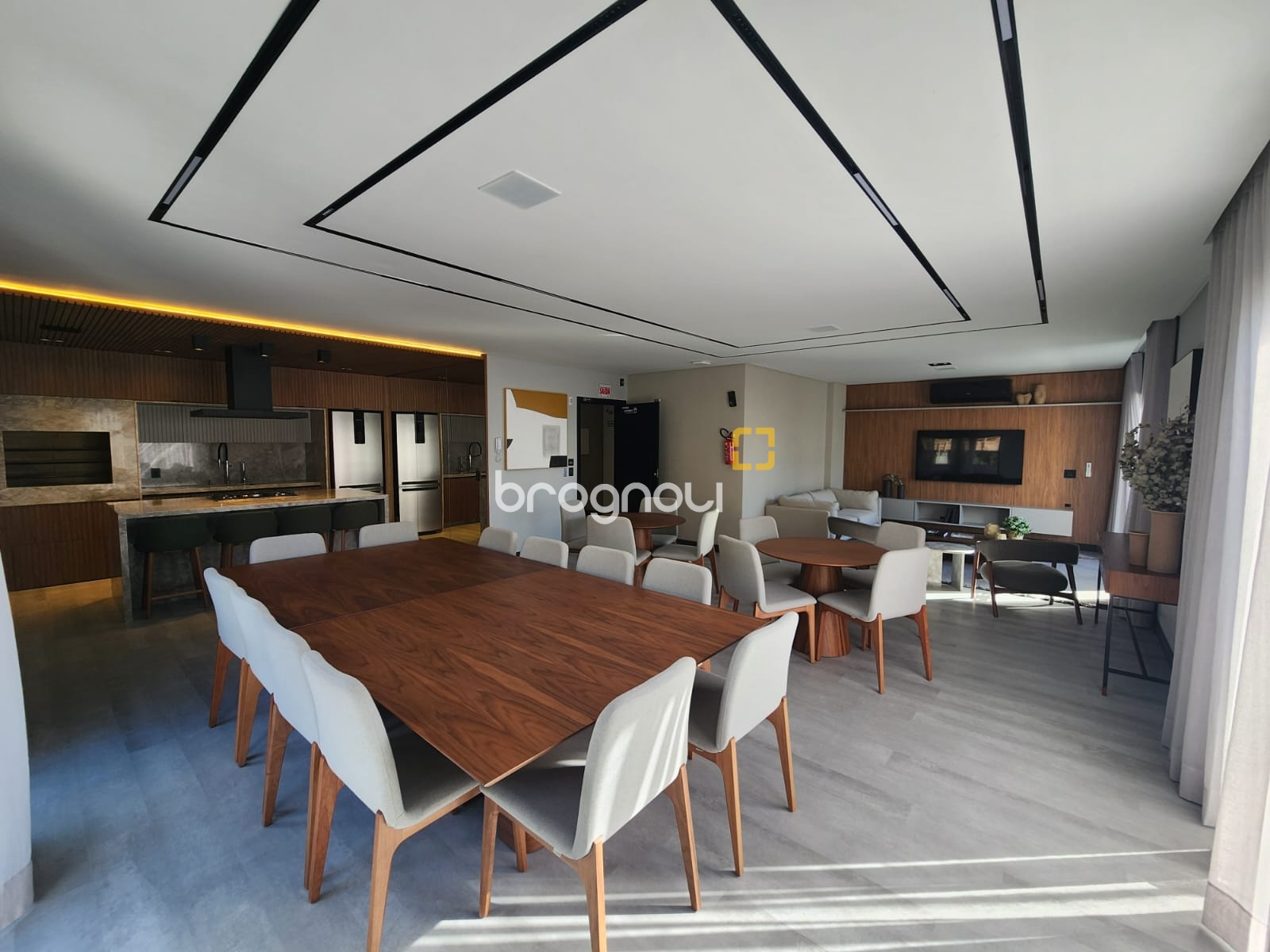 Studio com 31m², 1 quarto, 1 garagem, no bairro Centro em Florianópolis