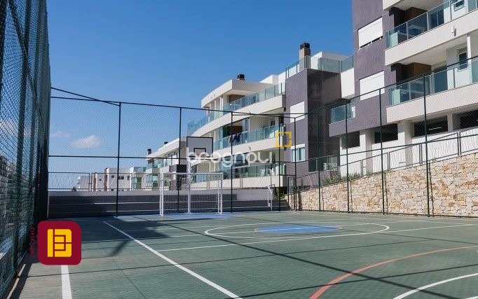 Cobertura com 166m², 3 quartos (sendo 1 suíte), 3 garagens, no bairro Campeche em Florianópolis