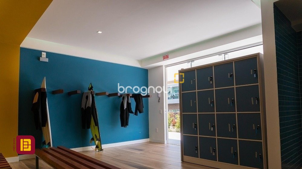Cobertura com 166m², 3 quartos (sendo 1 suíte), 3 garagens, no bairro Campeche em Florianópolis