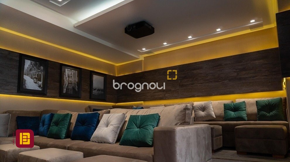 Cobertura com 166m², 3 quartos (sendo 1 suíte), 3 garagens, no bairro Campeche em Florianópolis