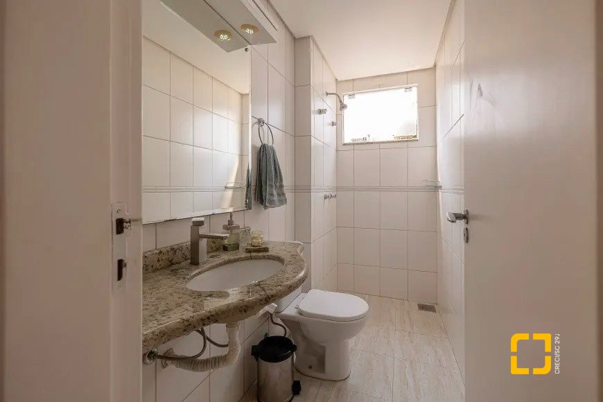 Casa com 4 Quartos à Venda, 271M² - Praia dos Ingleses em Florianópolis