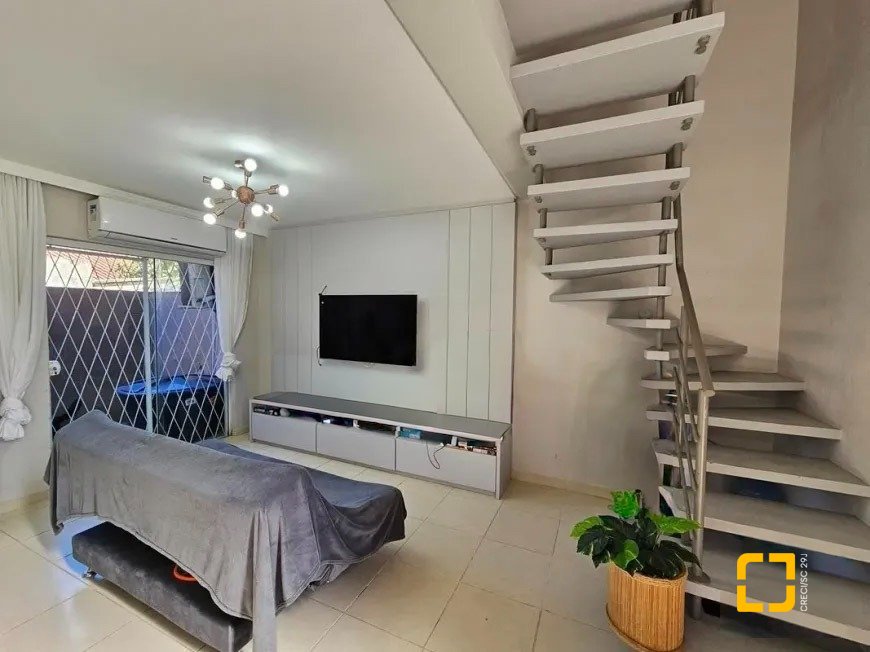 Casa com 3 Quartos à Venda, 97M² - Vargem do Bom Jesus em Florianópolis